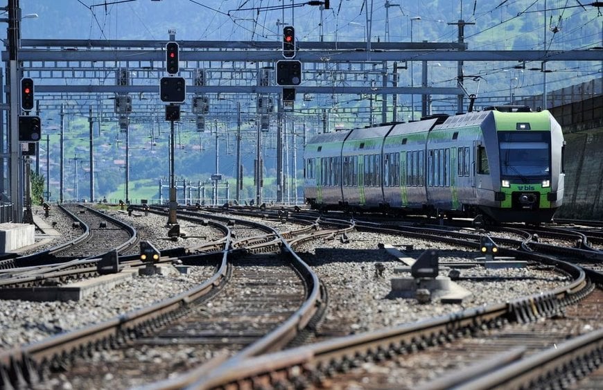 Thales équipe l'opérateur ferroviaire suisse BLS avec des dispositifs d’enclenchements électroniques à faible consommation d'énergie